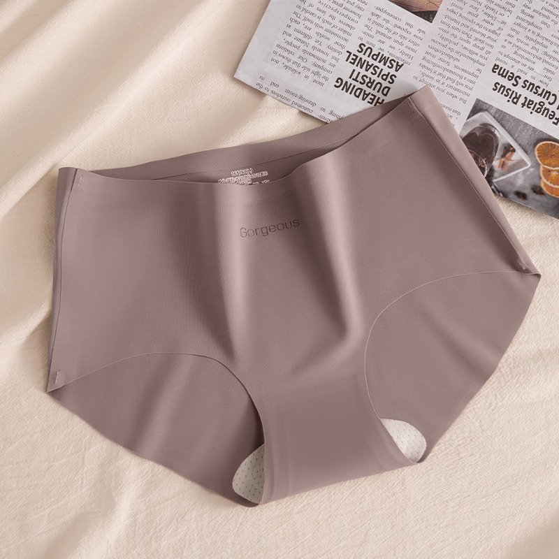 Ice Silk Antibacterial Crotch Seamless Women Underwear - Image 5