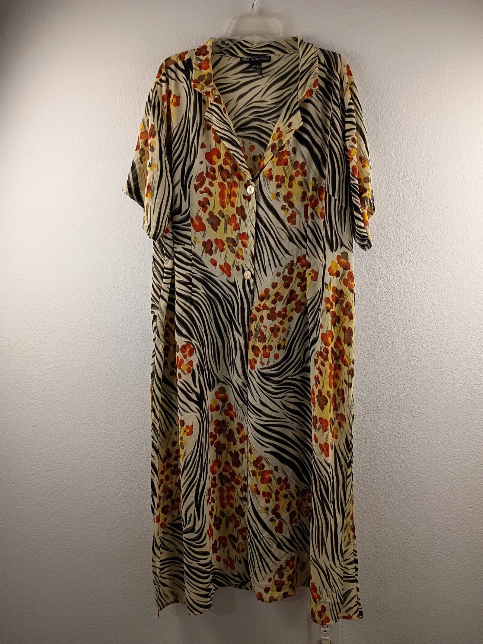 Mlle Gabrielle VTG Plus Size 22 Zebra Floral Side Split Button Up Cardigan - Image 13