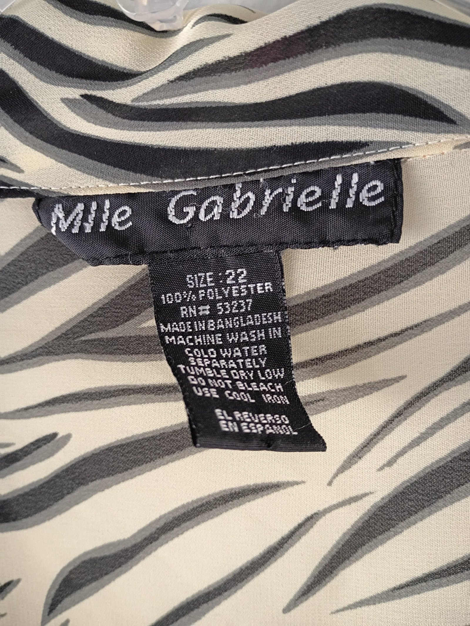 Mlle Gabrielle VTG Plus Size 22 Zebra Floral Side Split Button Up Cardigan - Image 11