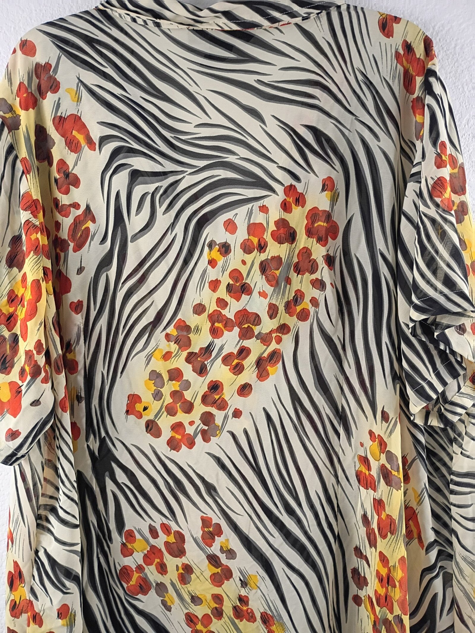 Mlle Gabrielle VTG Plus Size 22 Zebra Floral Side Split Button Up Cardigan - Image 10
