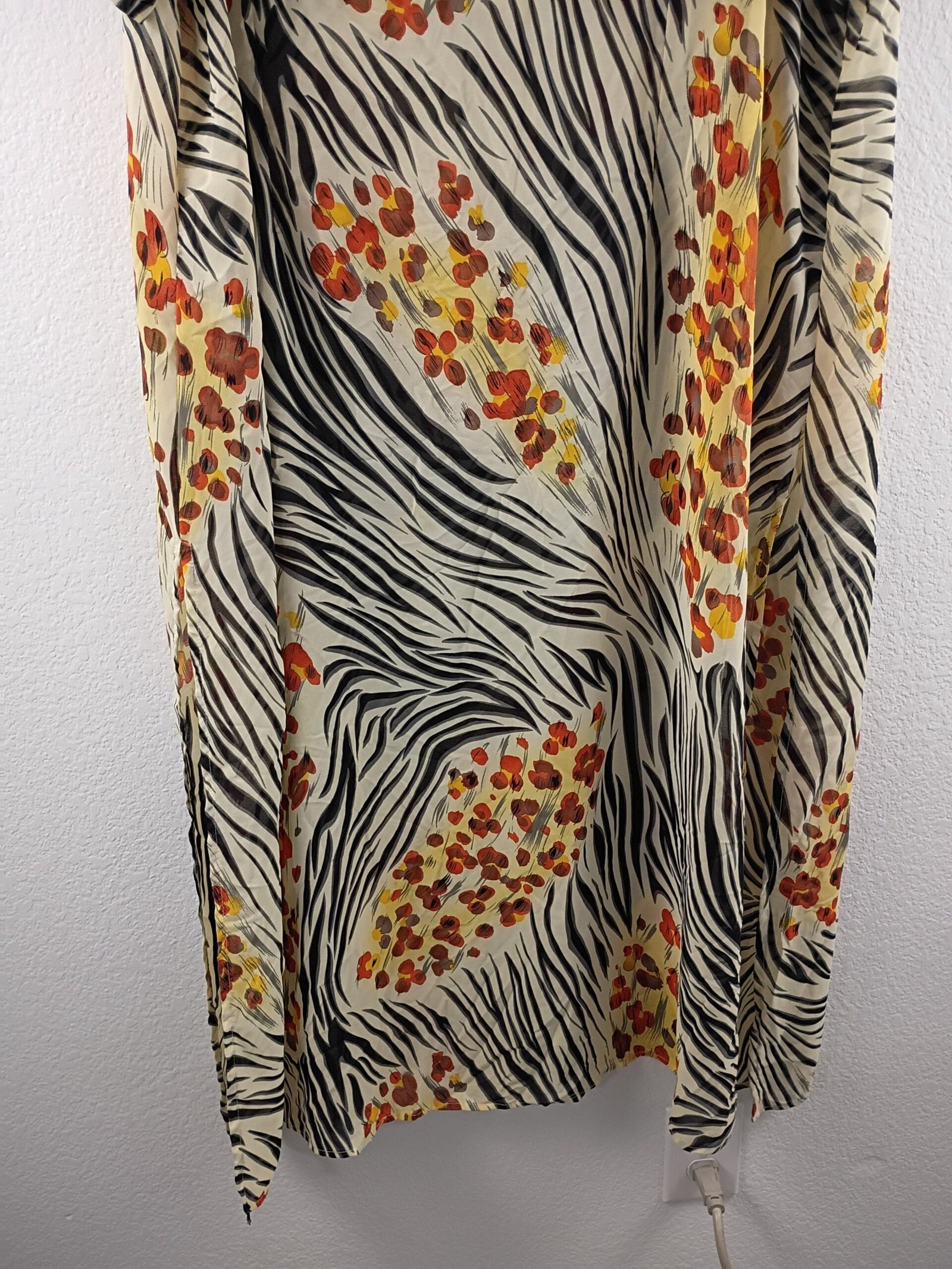 Mlle Gabrielle VTG Plus Size 22 Zebra Floral Side Split Button Up Cardigan - Image 5