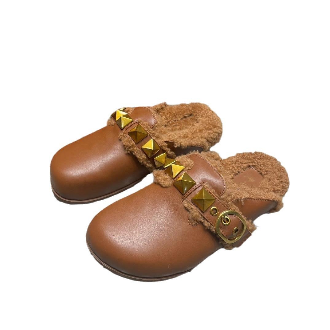Studded Shearling-Lined Genuine Leather Clog Mules – Luxury Comfort Slides