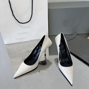 Crocodile Embossed Genuine Leather Pointed-Toe Pumps
