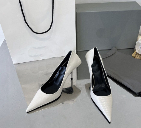 Crocodile Embossed Genuine Leather Pointed-Toe Pumps
