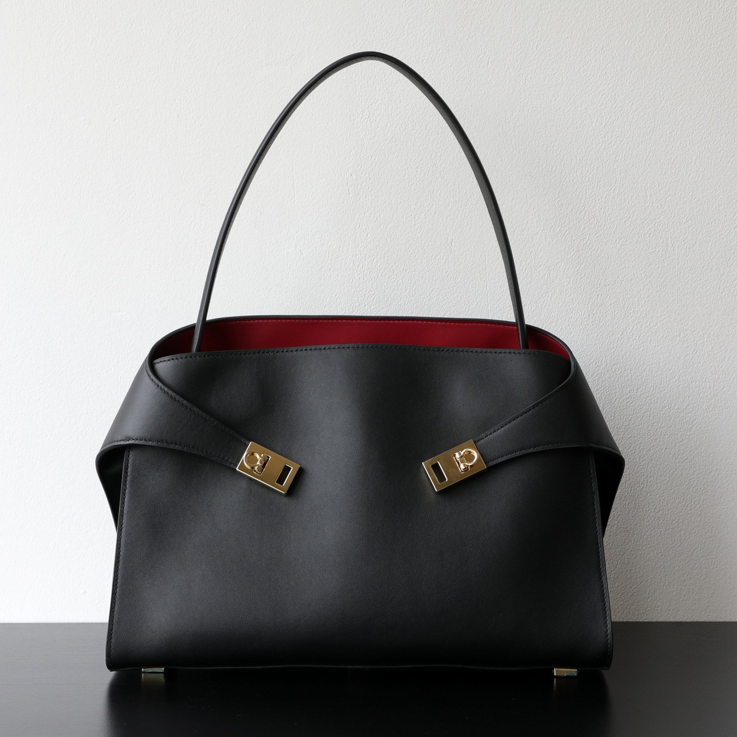 Women’s Premium Top-Grain Leather Tote Bag – Luxury HUG Style Large Capacity Shoulder Handbag with Lock Clasp - Image 9