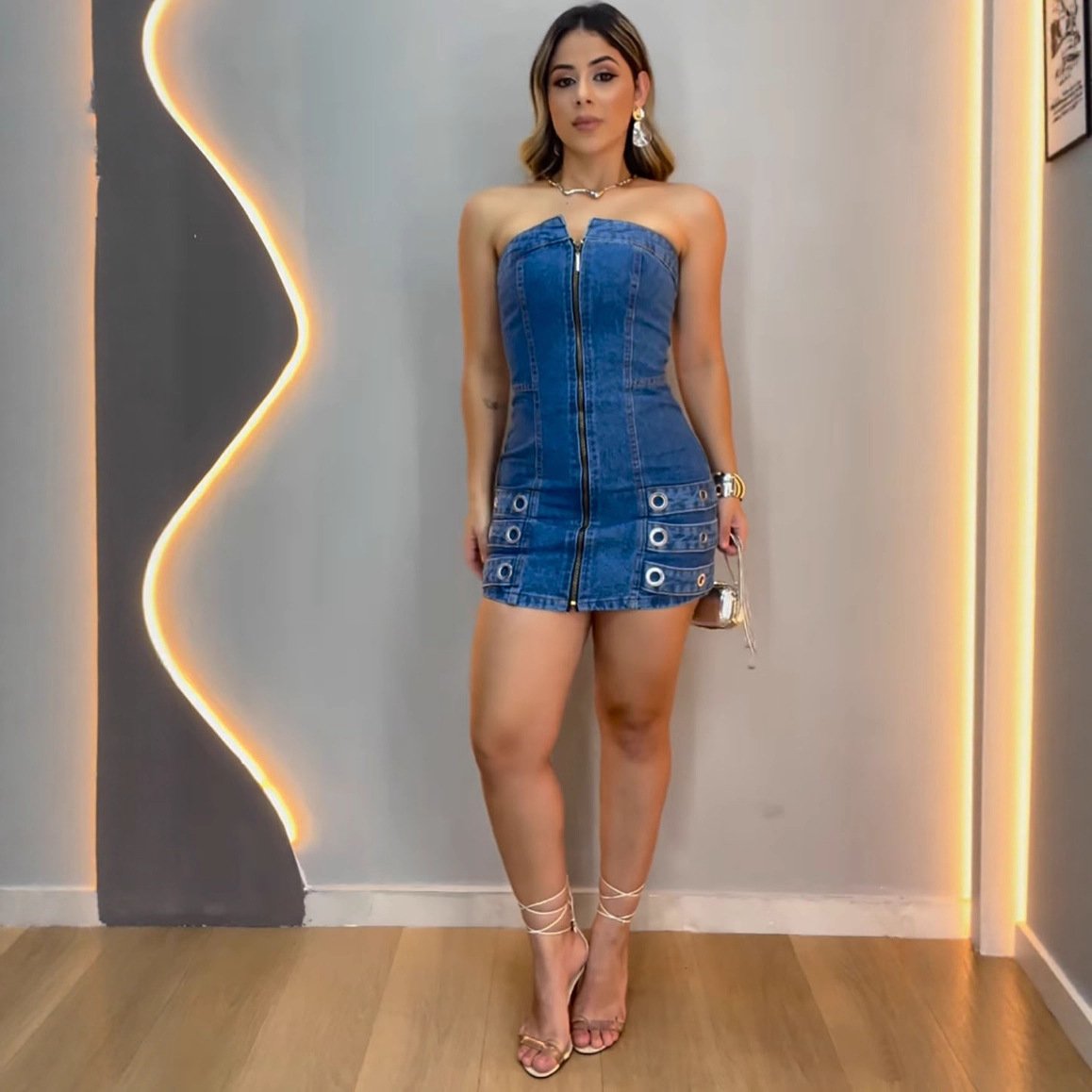 Denim Desire: Strapless Zip-Front Bodycon Mini Dress with Grommet Hardware Details - Image 3